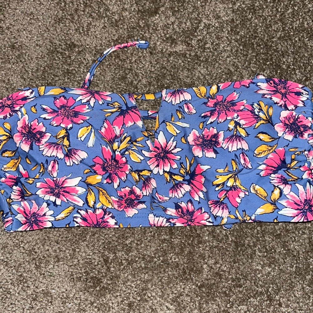 Swimsuit top